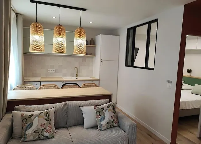 T2 Renove, Parc De La Tete D'or, 6 *